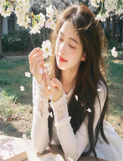 姐姐真漂亮高清中字電影_少婦被又大又粗又爽毛片歐美一